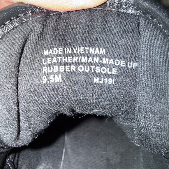 Michael Kors Georgie Trainer Womens Black Embossed Logo Sneaker Size 9.5 - Picture 11 of 11